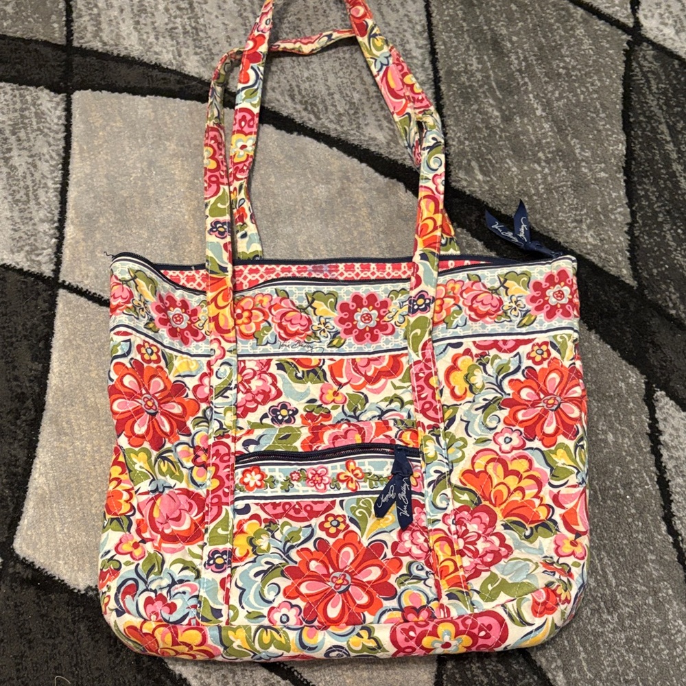 Vera Bradley tote